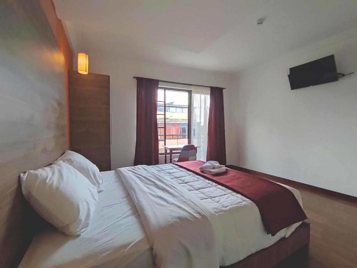 Hostal Nizza Cuenca Kültér fotó
